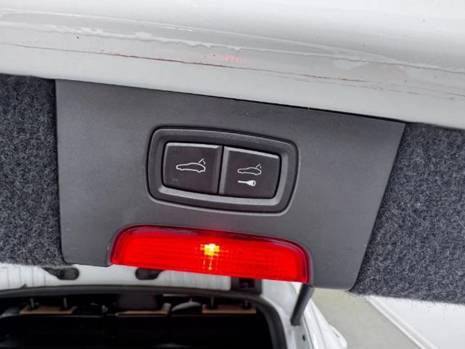 2016 Porsche 958 Cayenne - Image 8 of 20