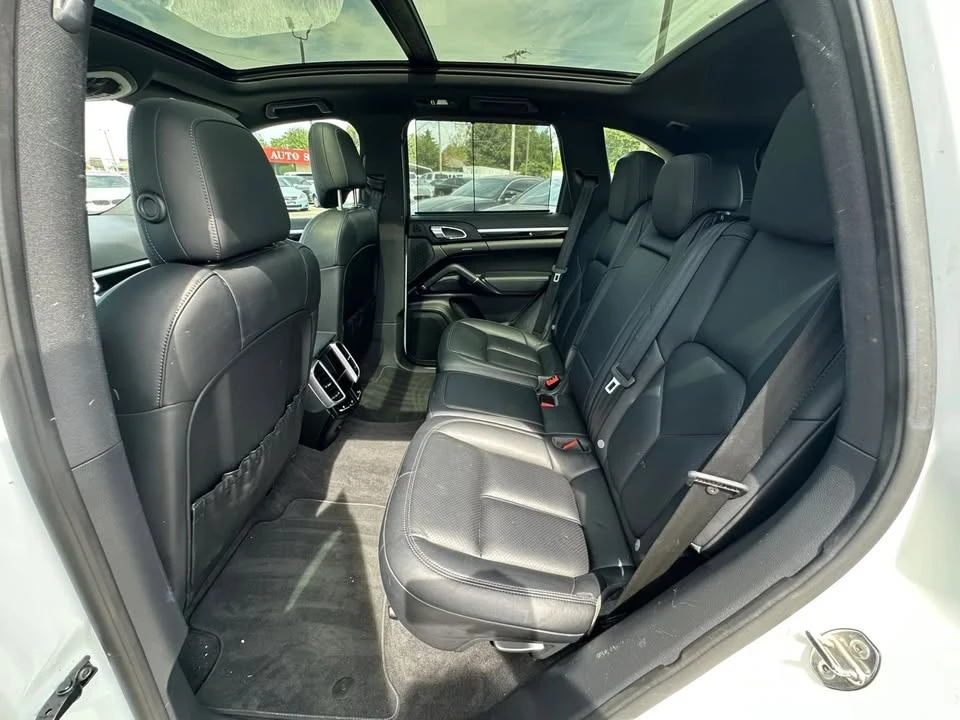 2016 Porsche 958 Cayenne - Image 17 of 20
