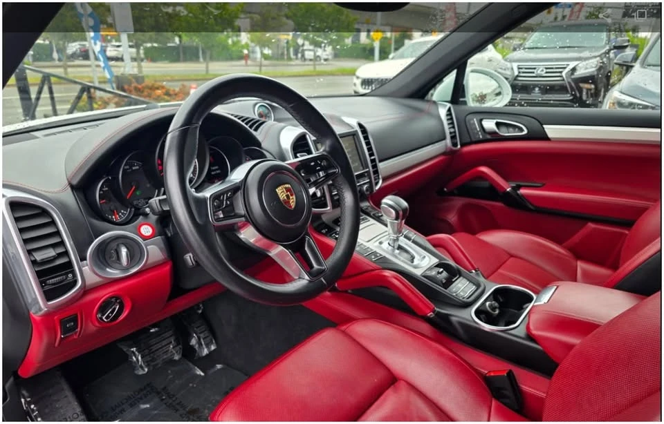 2016 Porsche 958 Cayenne - Image 6 of 10