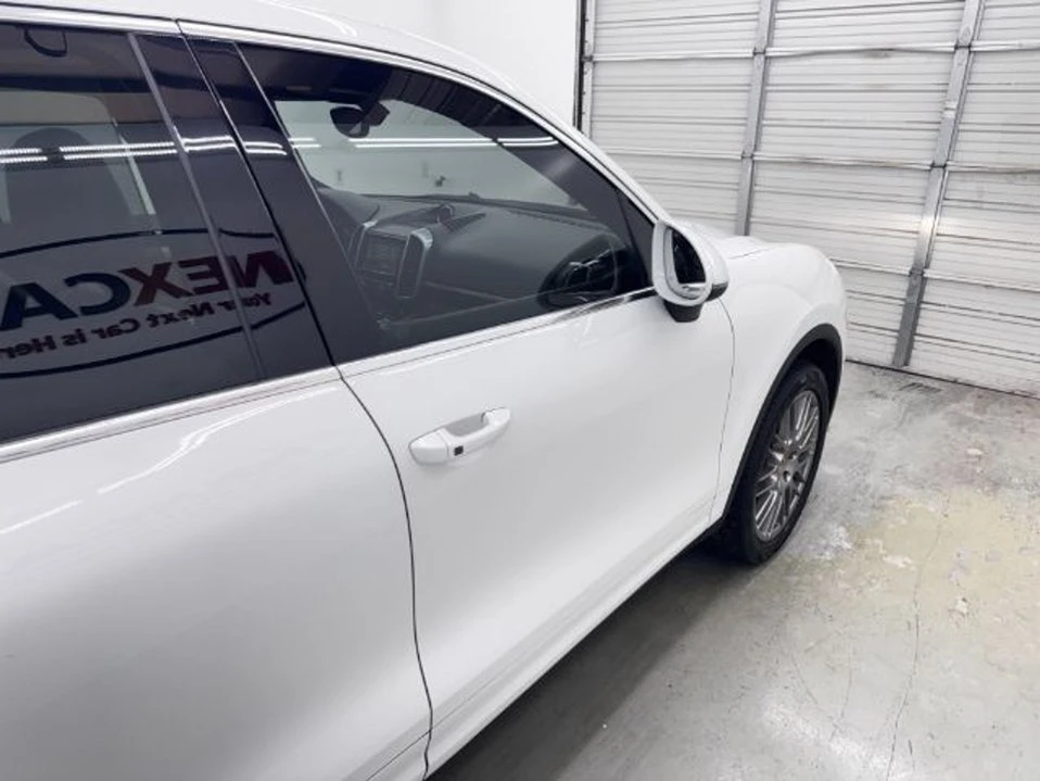 2016 Porsche 958 Cayenne - Image 12 of 20