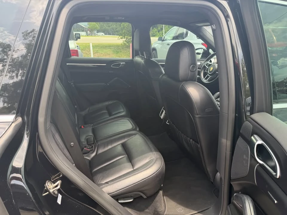 2016 Porsche 958 Cayenne - Image 9 of 11