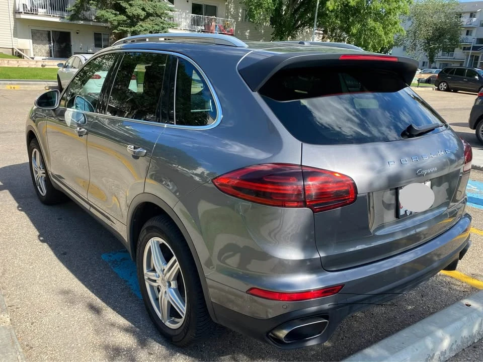 2016 Porsche 958 Cayenne - Image 4 of 8