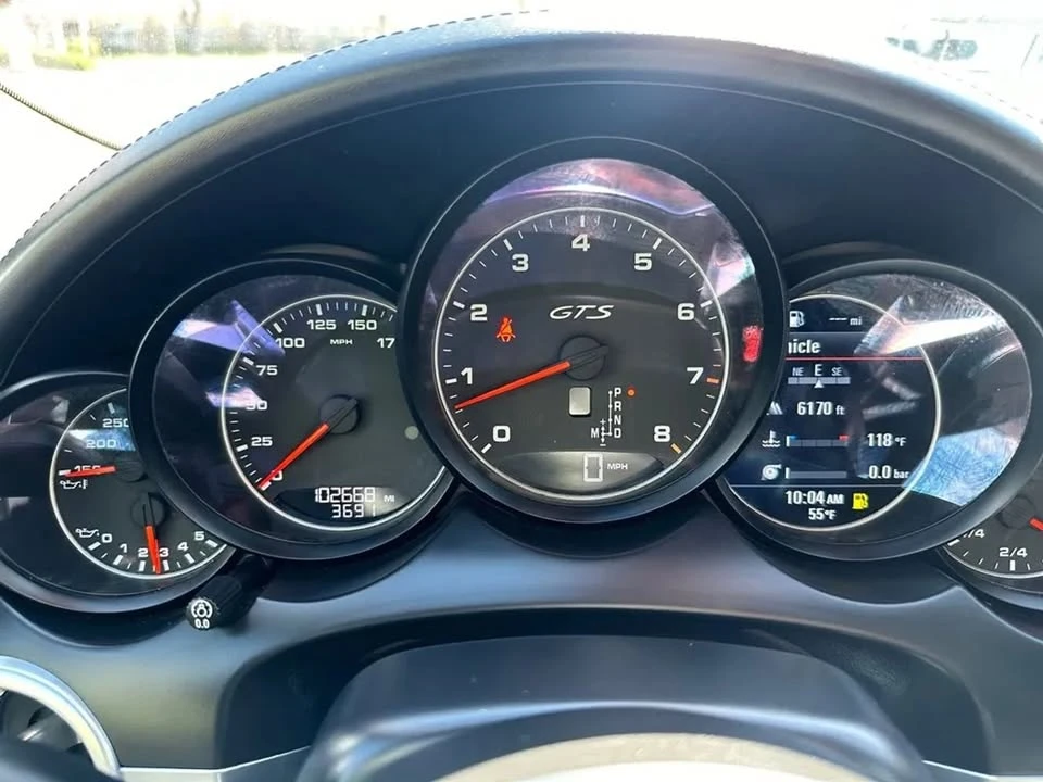 2016 Porsche 958 Cayenne - Image 14 of 17