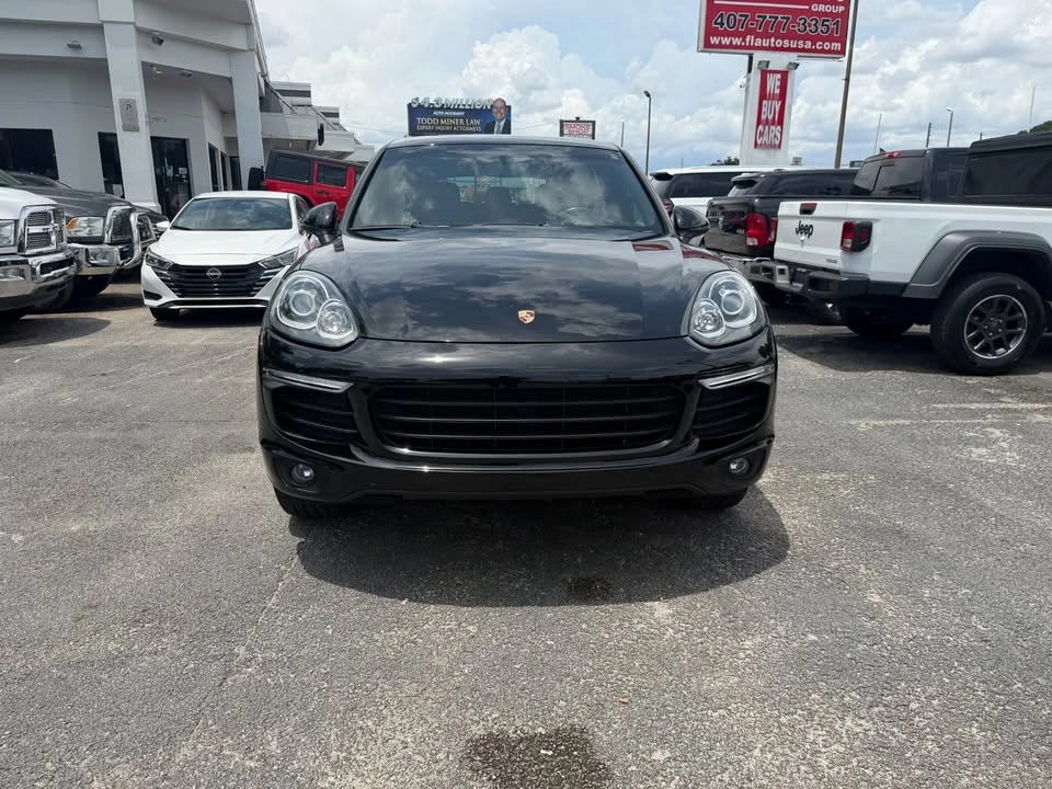 2016 Porsche 958 Cayenne - Image 2 of 11