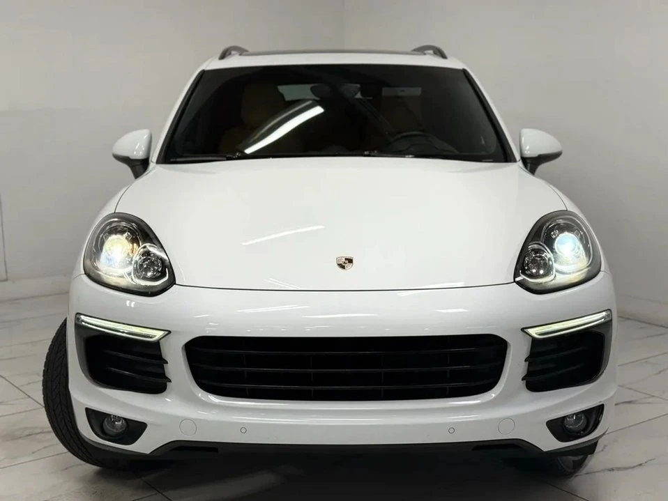 2016 Porsche 958 Cayenne - Image 2 of 20