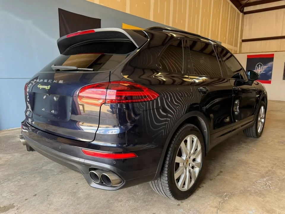 2016 Porsche 958 Cayenne - Image 13 of 20