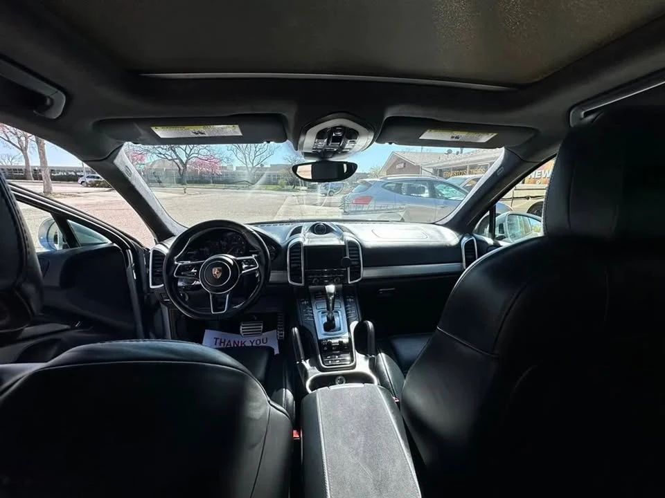 2016 Porsche 958 Cayenne - Image 11 of 17