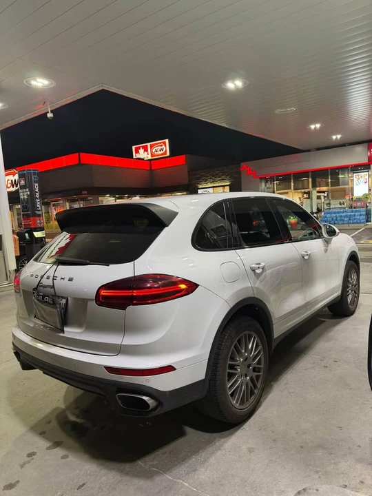 2016 Porsche 958 Cayenne - Image 3 of 10