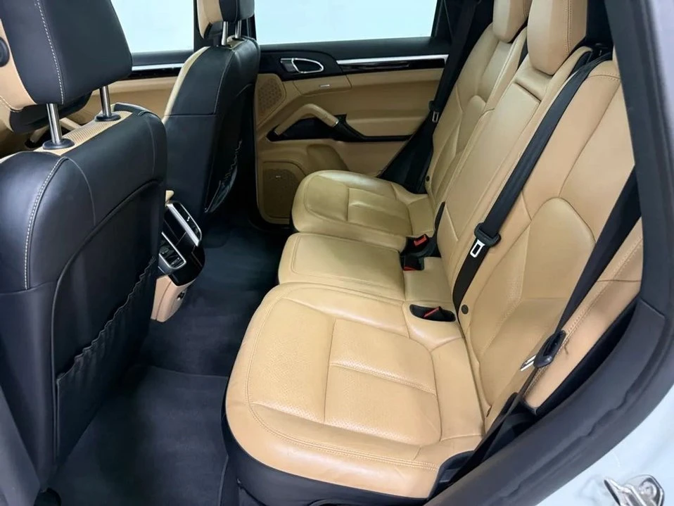 2016 Porsche 958 Cayenne - Image 5 of 20