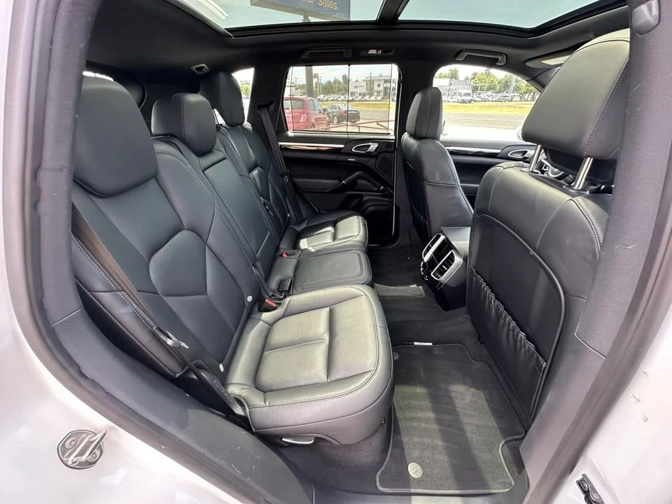 2016 Porsche 958 Cayenne - Image 14 of 20