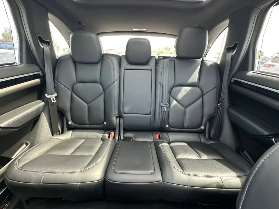 2016 Porsche 958 Cayenne - Image 16 of 20