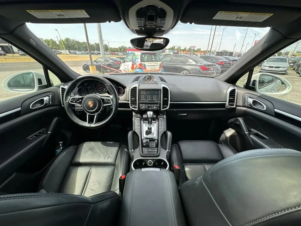 2016 Porsche 958 Cayenne - Image 11 of 20