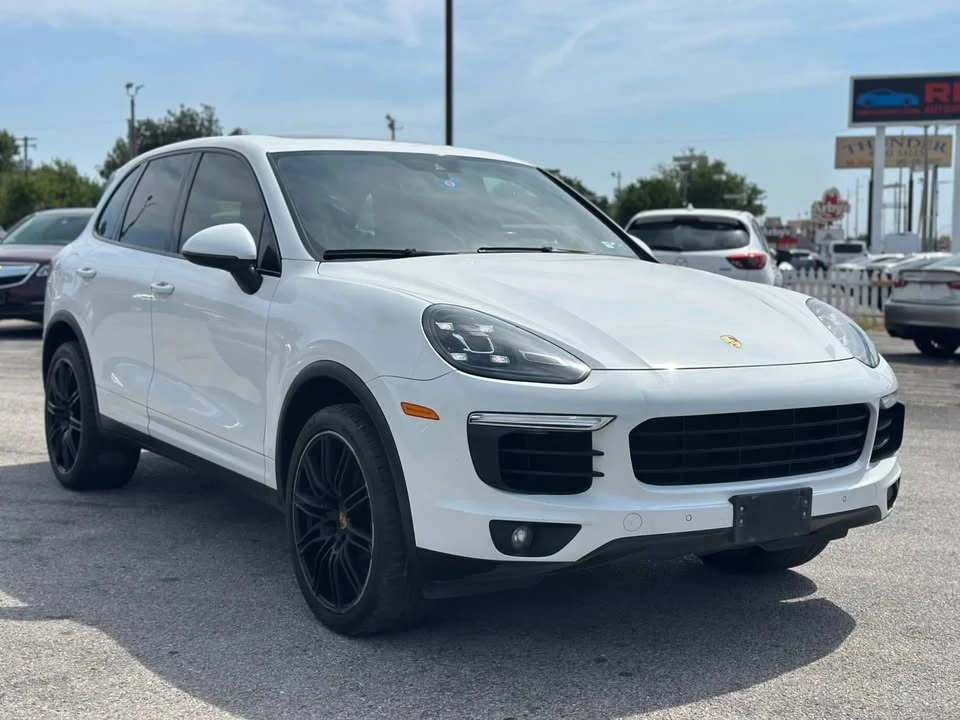 2016 Porsche 958 Cayenne - Image 4 of 20