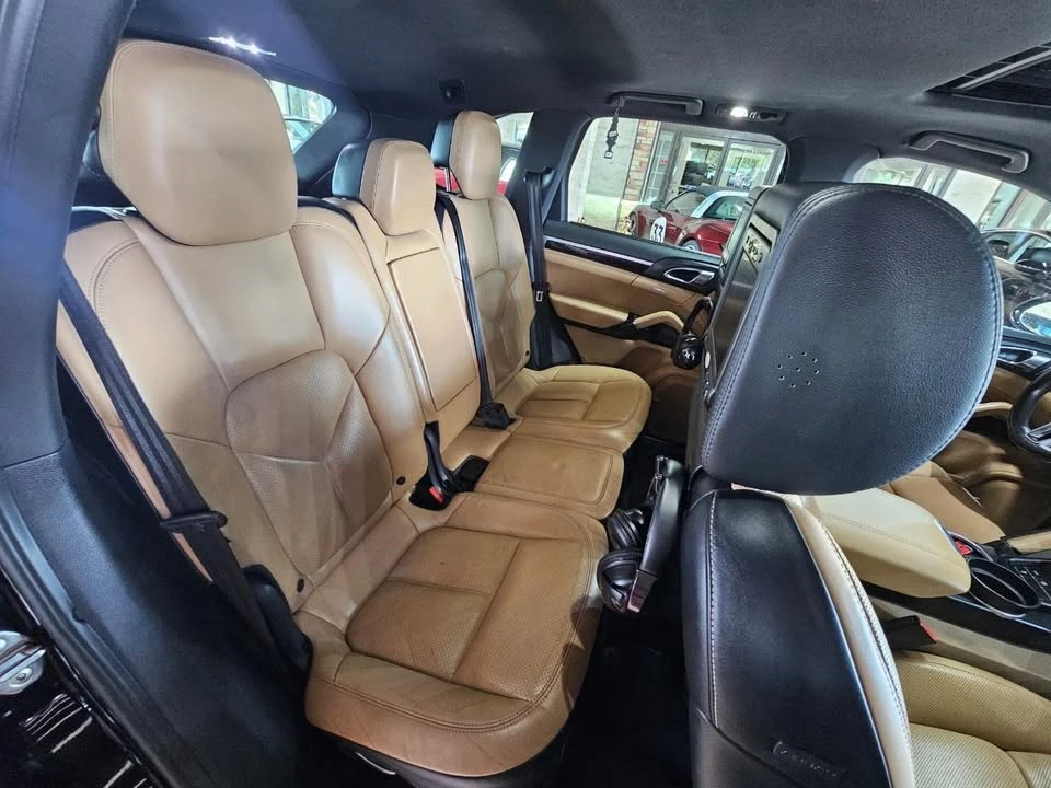 2016 Porsche 958 Cayenne - Image 19 of 20