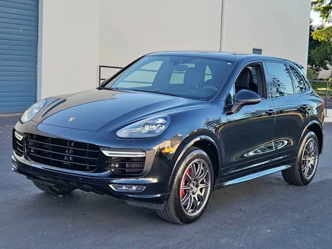 2016 Porsche Cayenne GTS
