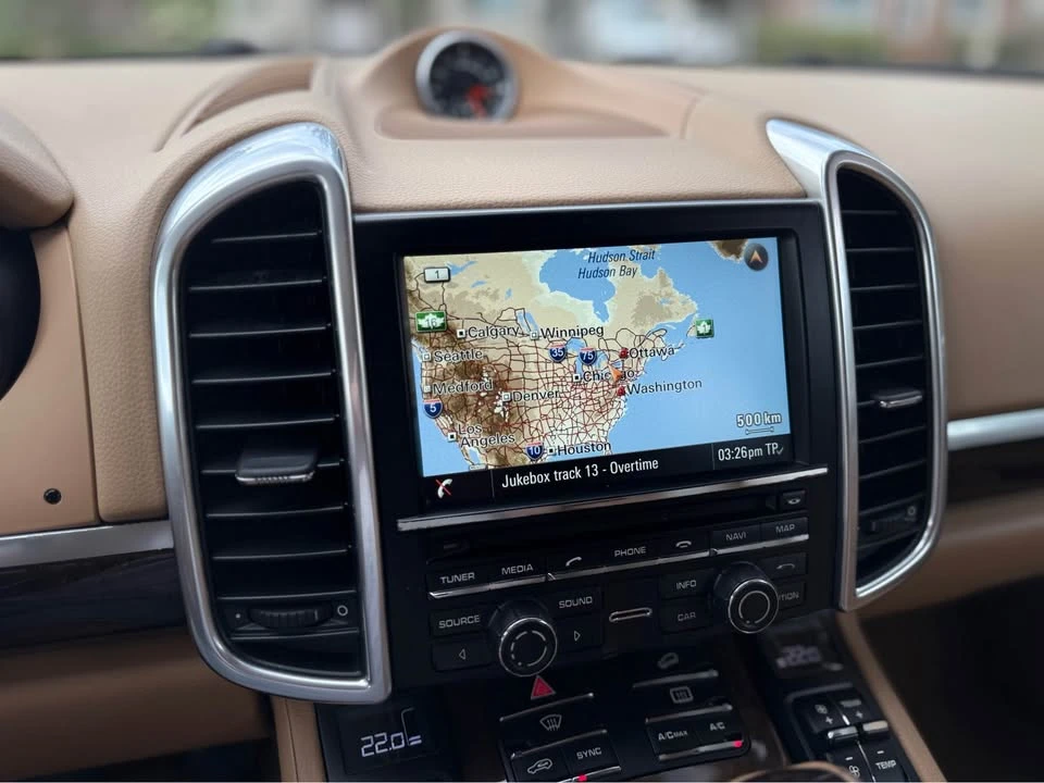 2016 Porsche 958 Cayenne - Image 9 of 20