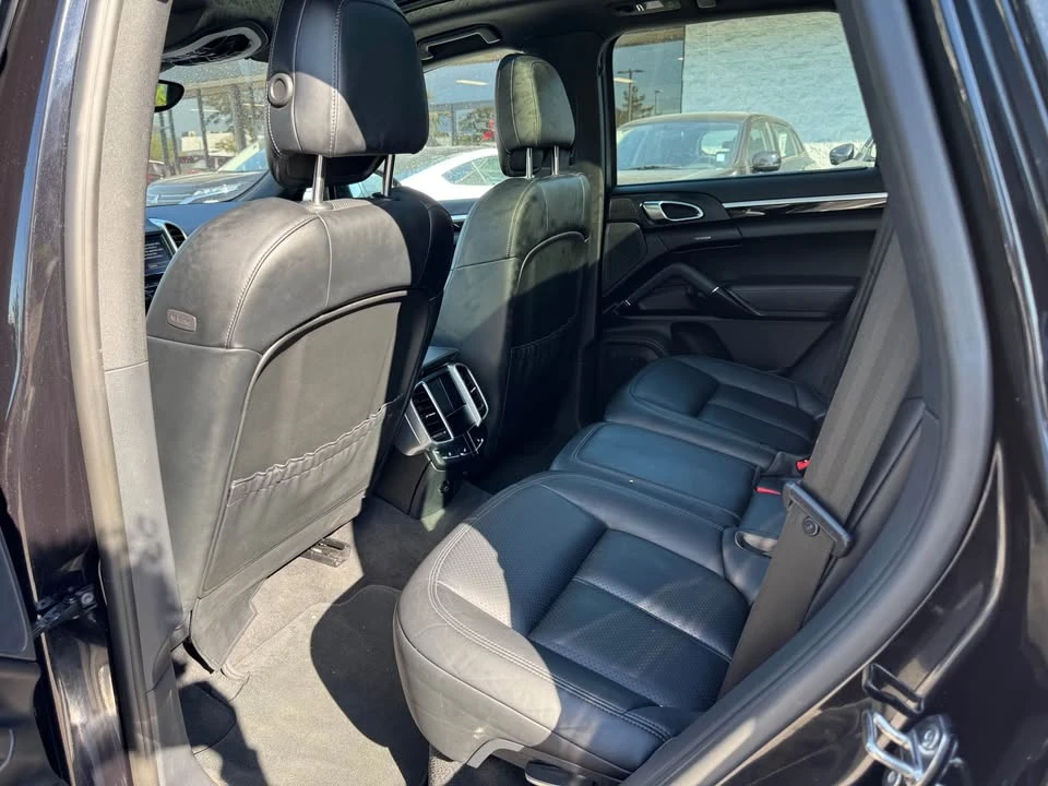 2016 Porsche 958 Cayenne - Image 13 of 15