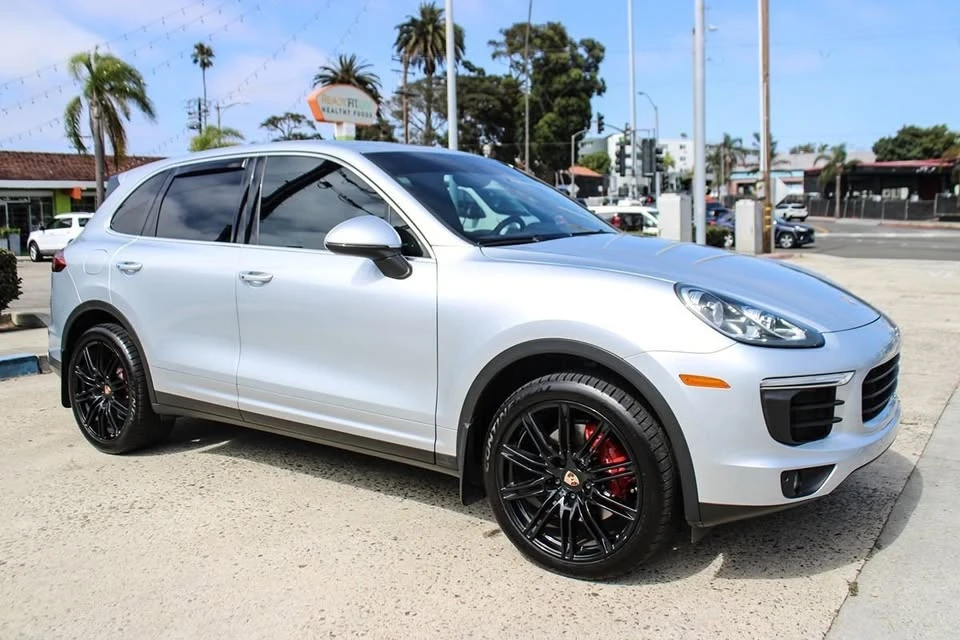 2016 Porsche 958 Cayenne - Image 8 of 20
