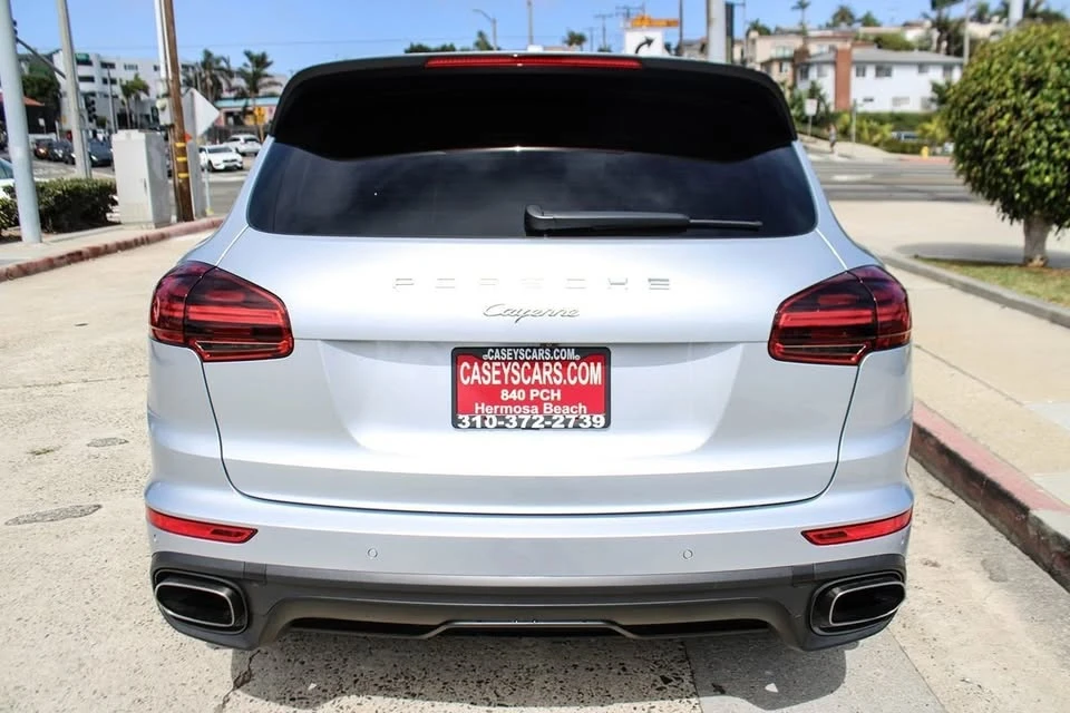 2016 Porsche 958 Cayenne - Image 4 of 20