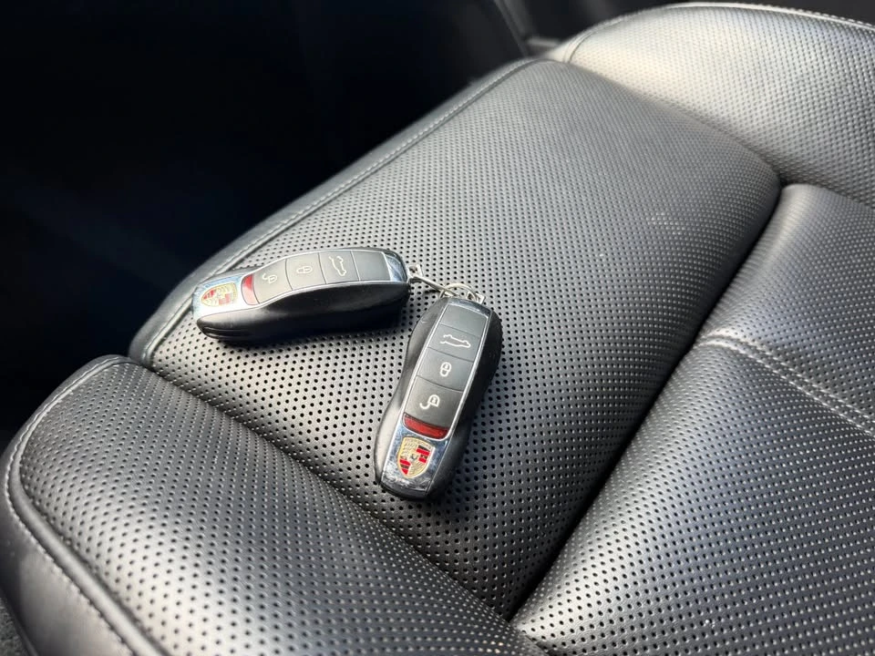 2016 Porsche 958 Cayenne - Image 19 of 20