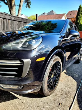 2016 Porsche Cayenne GTS