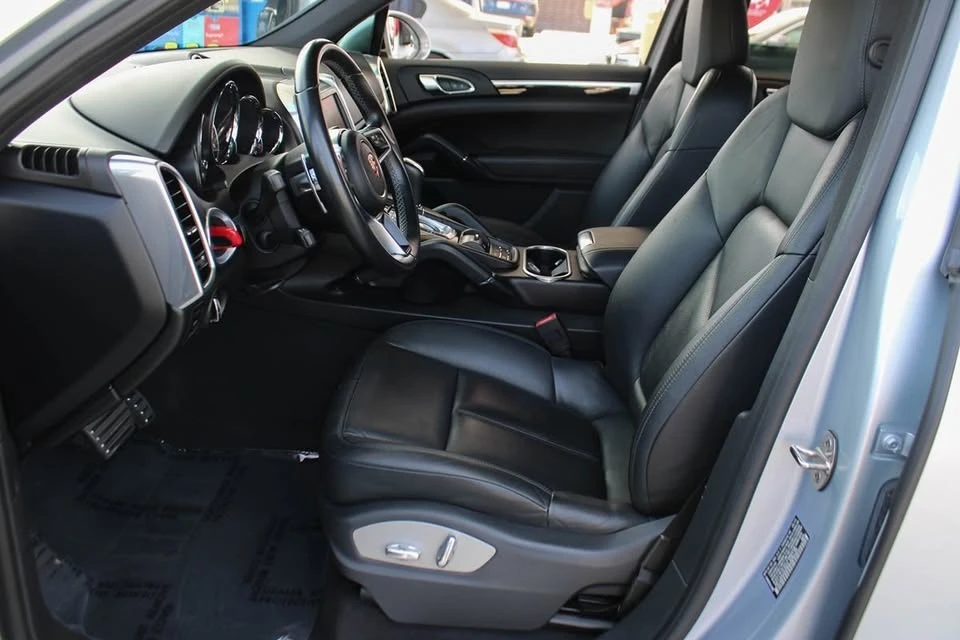 2016 Porsche 958 Cayenne - Image 14 of 20