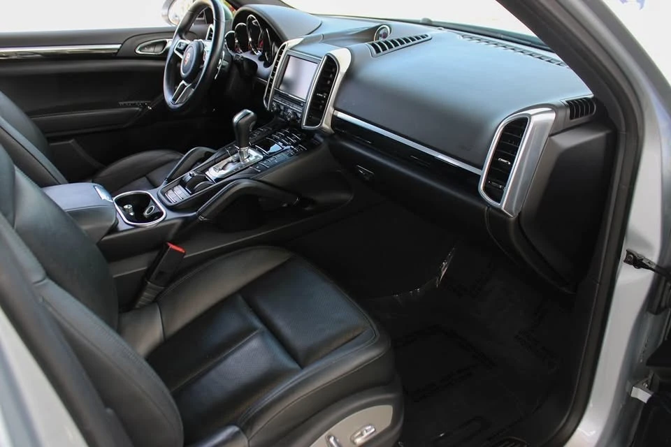 2016 Porsche 958 Cayenne - Image 19 of 20