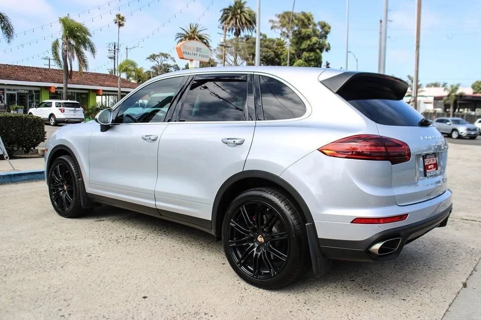 2016 Porsche 958 Cayenne - Image 3 of 20