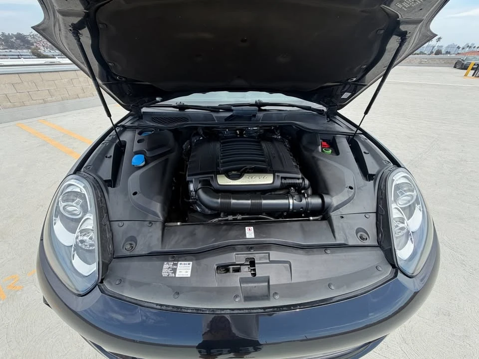 2016 Porsche 958 Cayenne - Image 10 of 20