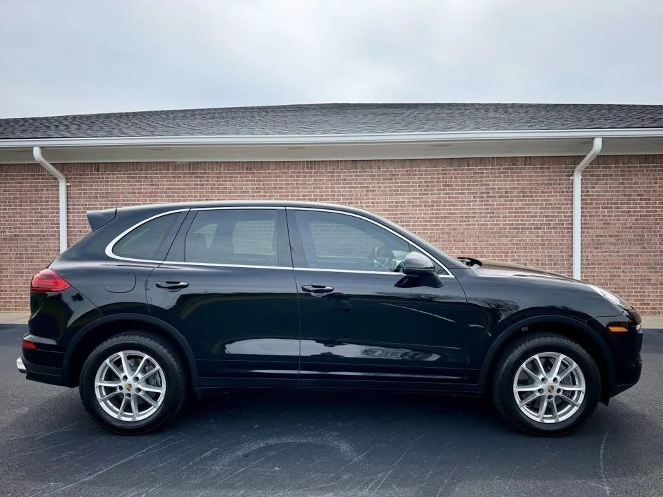 2016 Porsche 958 Cayenne - Image 11 of 19