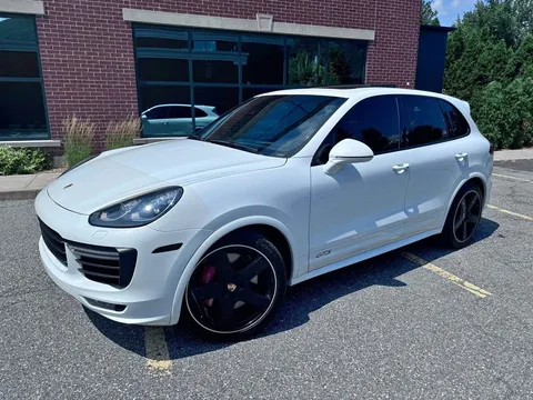 2016 Porsche Cayenne GTS