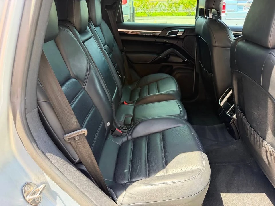 2016 Porsche 958 Cayenne - Image 16 of 20