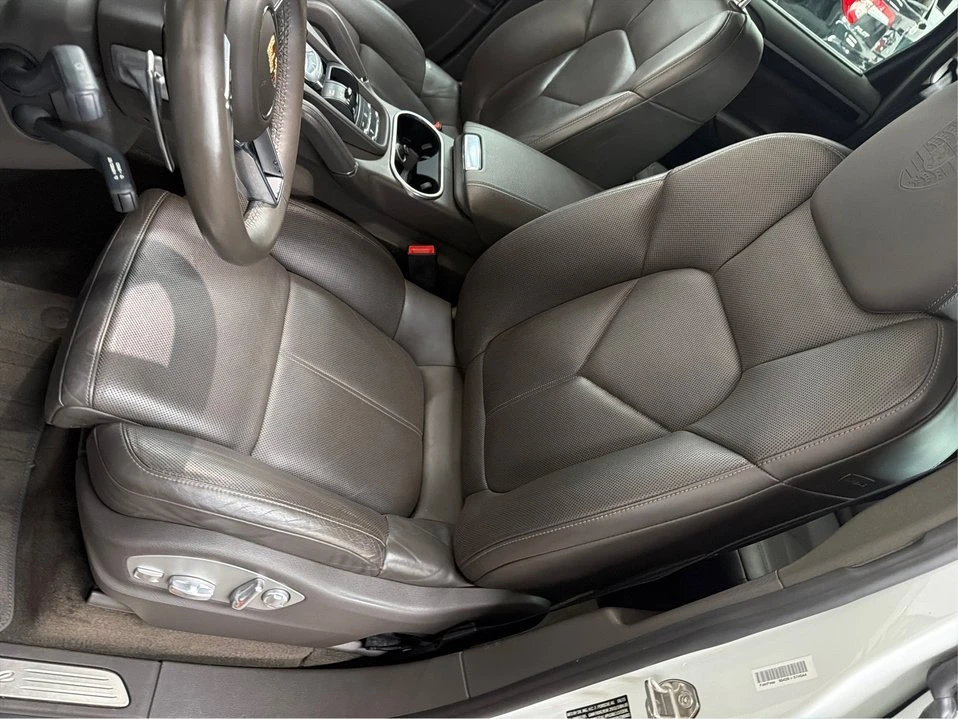 2016 Porsche 958 Cayenne - Image 15 of 20