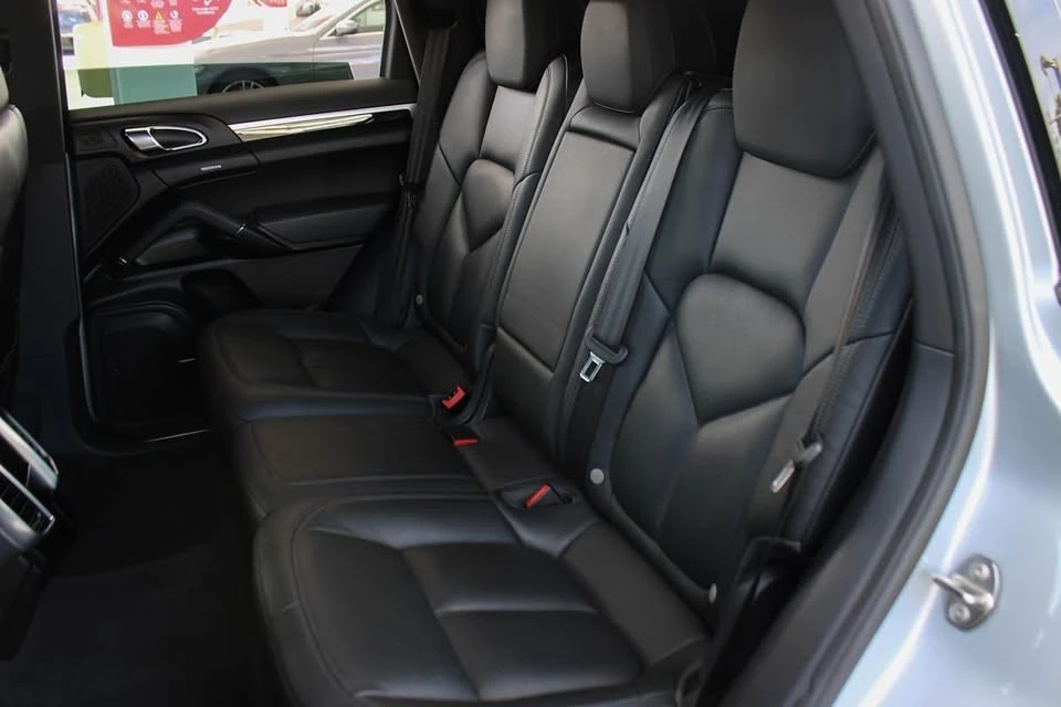 2016 Porsche 958 Cayenne - Image 18 of 20