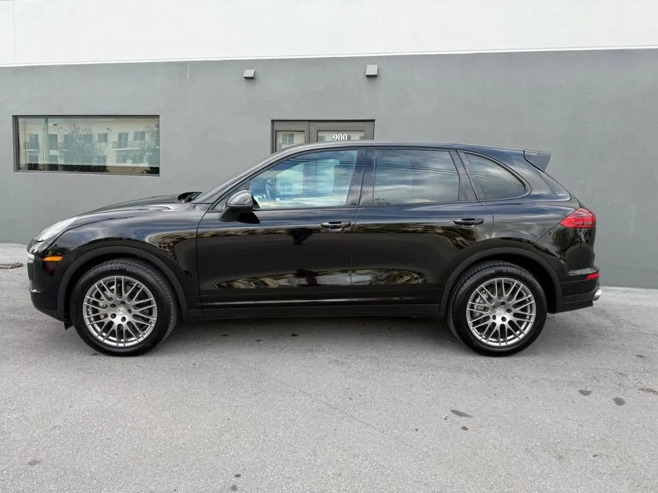 2016 Porsche 958 Cayenne - Image 11 of 19