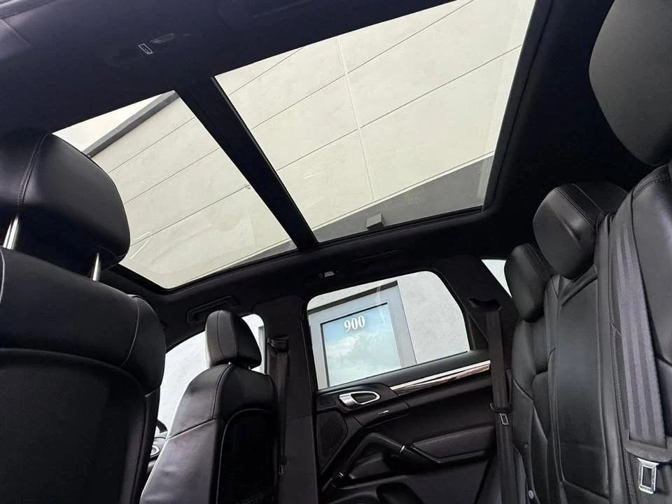 2016 Porsche 958 Cayenne - Image 17 of 19