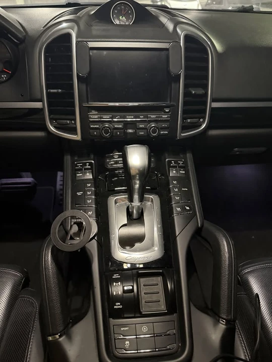 2016 Porsche 958 Cayenne - Image 11 of 13