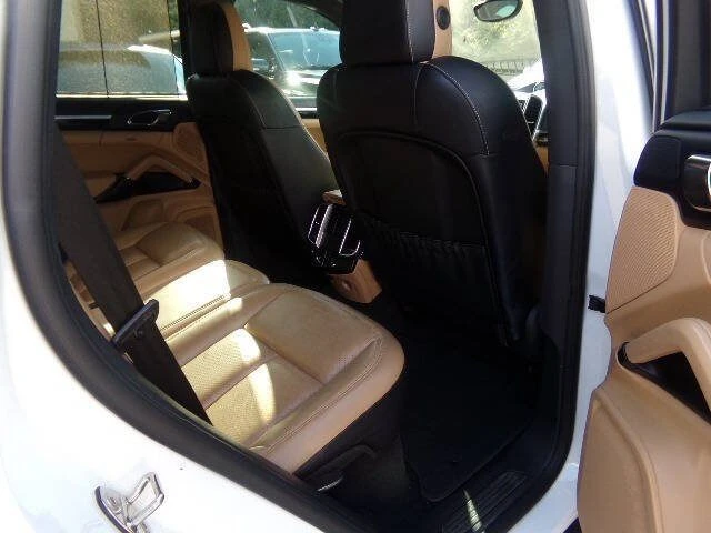 2016 Porsche 958 Cayenne - Image 18 of 20