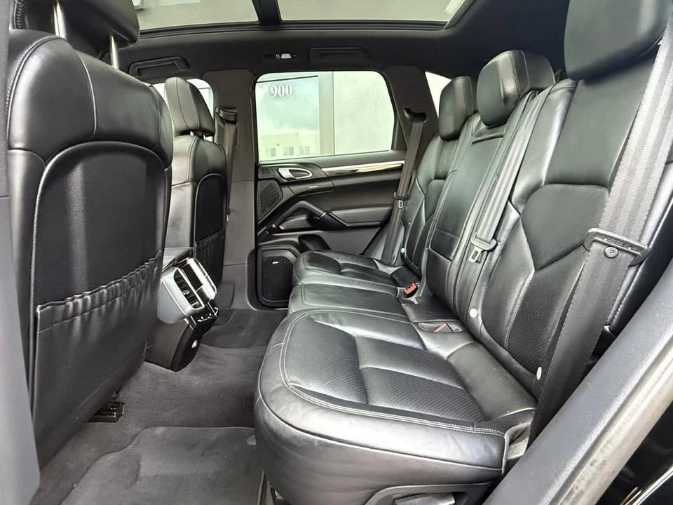 2016 Porsche 958 Cayenne - Image 16 of 19