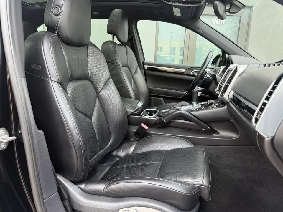 2016 Porsche 958 Cayenne - Image 14 of 19
