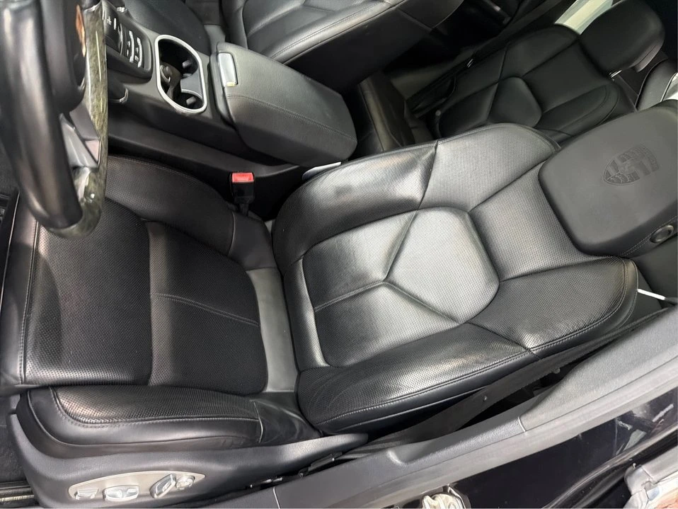 2016 Porsche 958 Cayenne - Image 16 of 20