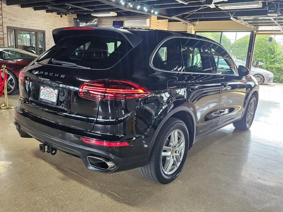2016 Porsche 958 Cayenne - Image 8 of 20