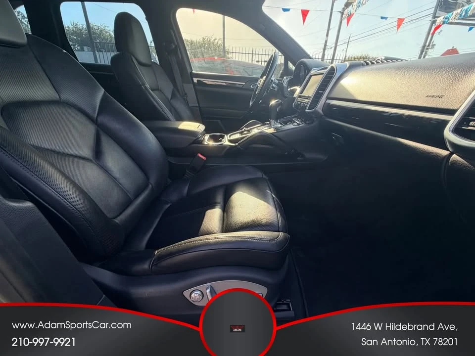 2016 Porsche 958 Cayenne - Image 10 of 20