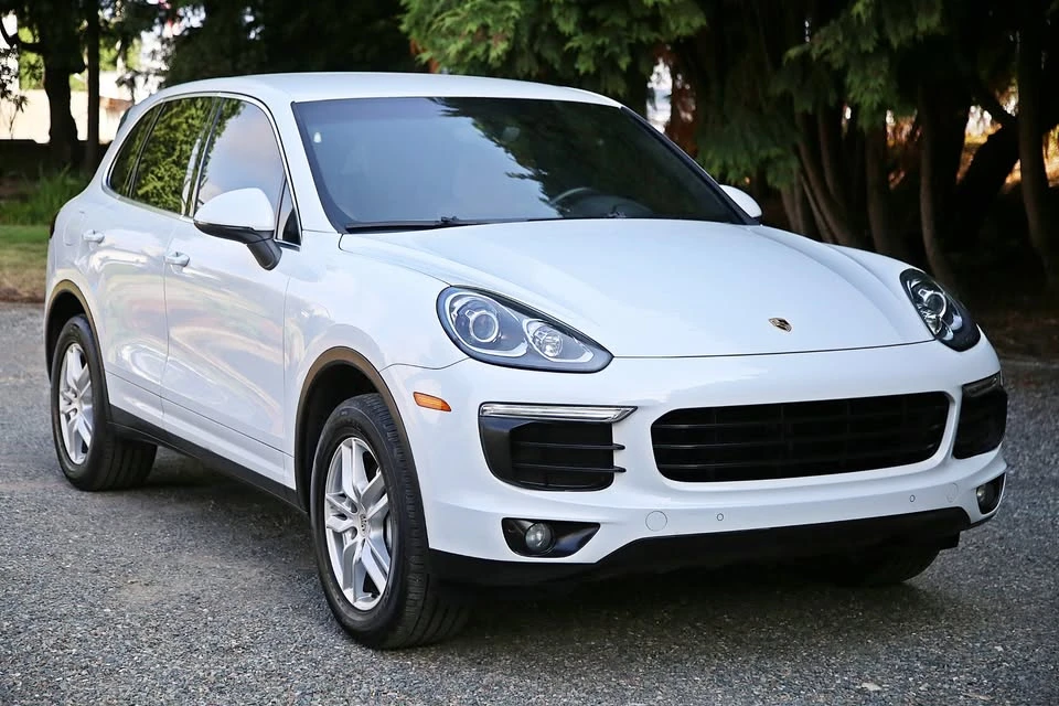 2016 Porsche 958 Cayenne - Image 9 of 20