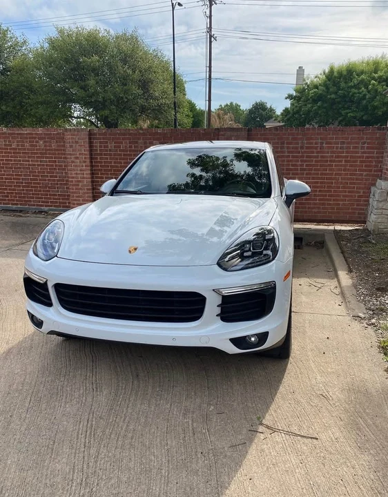 2016 Porsche 958 Cayenne - Image 2 of 3