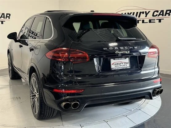 2016 Porsche 958 Cayenne - Image 3 of 20