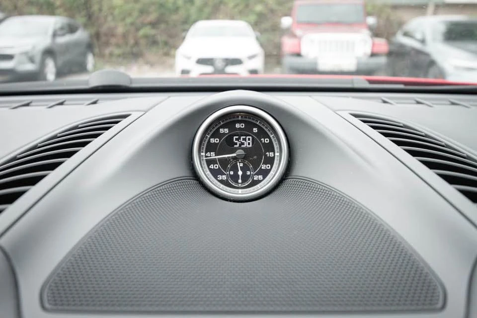 2016 Porsche 958 Cayenne - Image 14 of 20