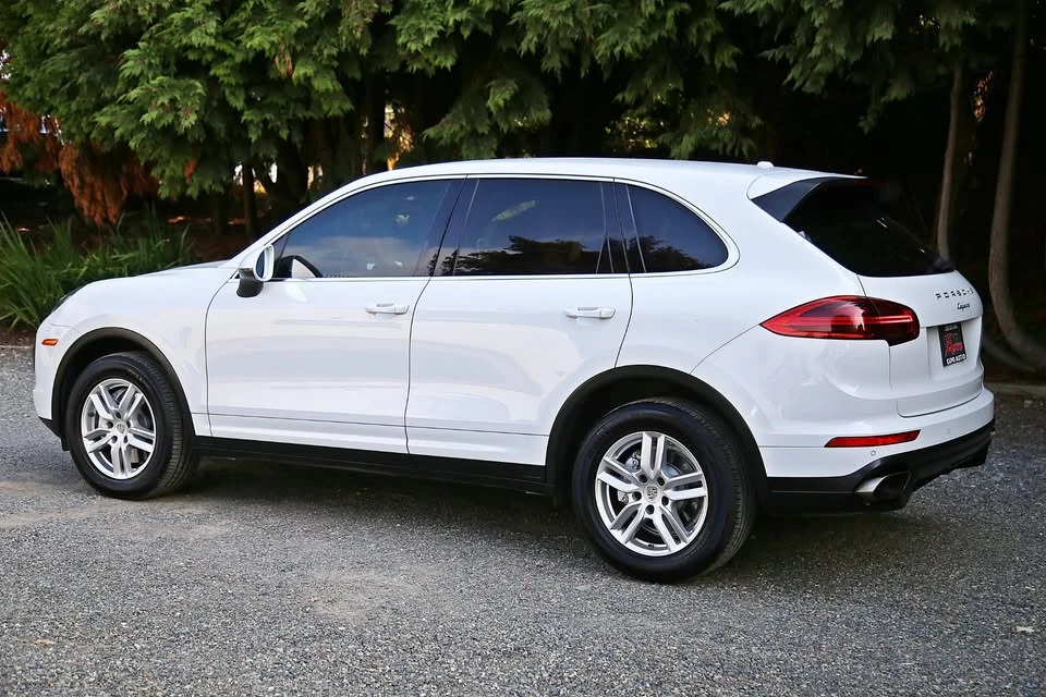 2016 Porsche 958 Cayenne - Image 4 of 20
