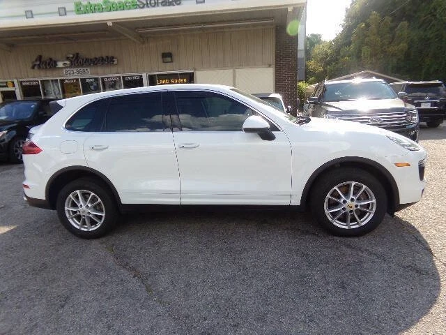 2016 Porsche 958 Cayenne - Image 2 of 20