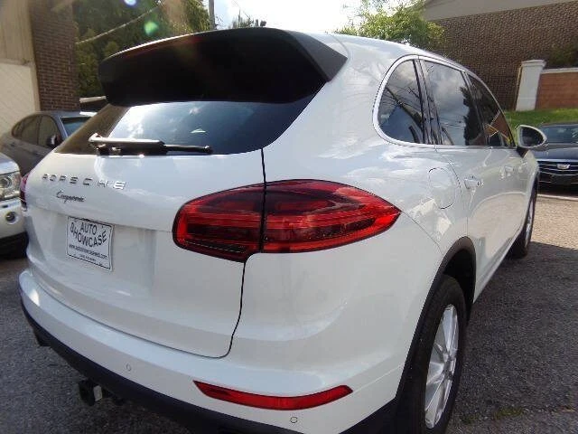 2016 Porsche 958 Cayenne - Image 8 of 20